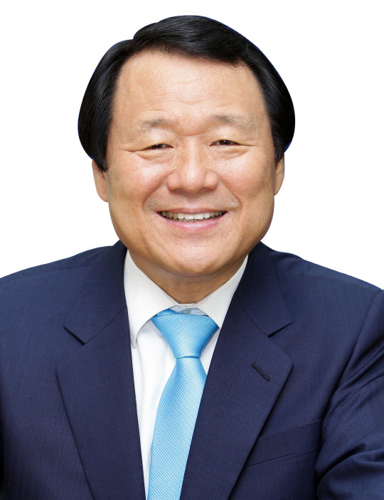 염홍철 새마을운동중앙회장    [새마을운동중앙회 제공]